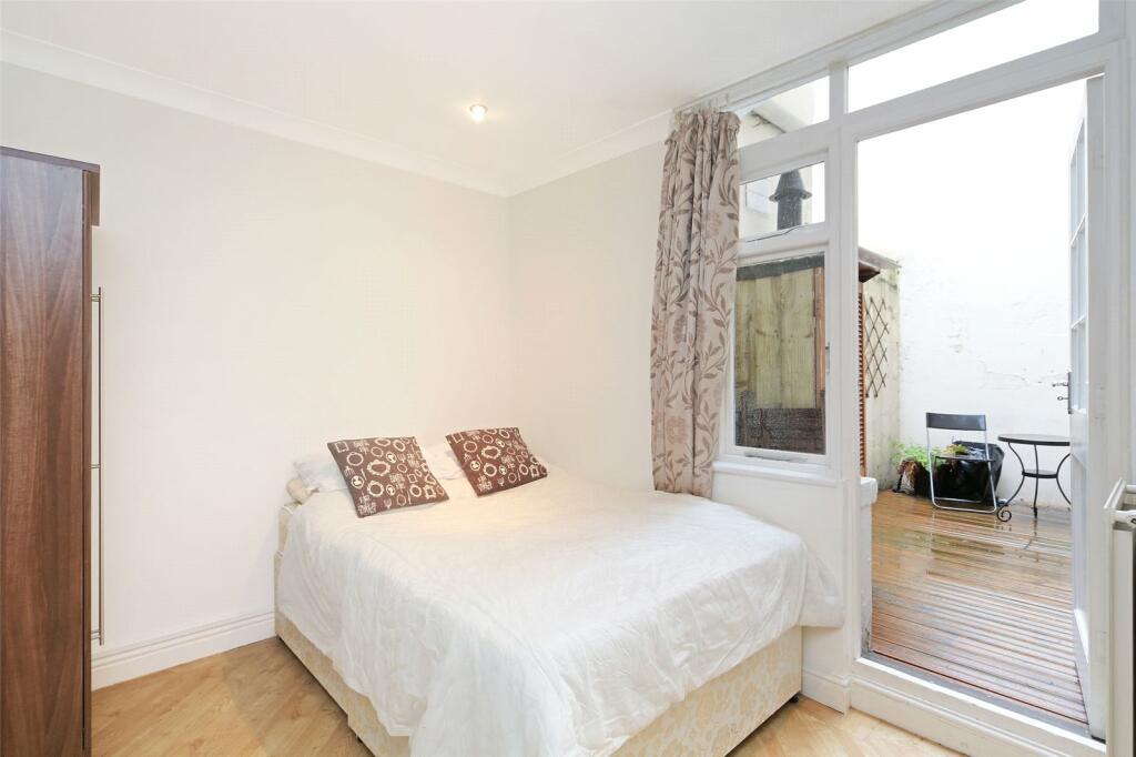 Double Bedroom