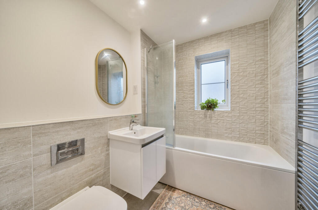 1343759-19-68ada7...