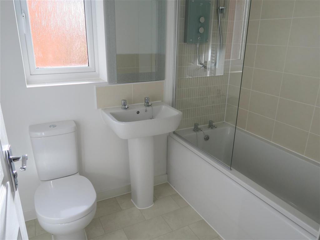 P003731 Bathroom.JPG