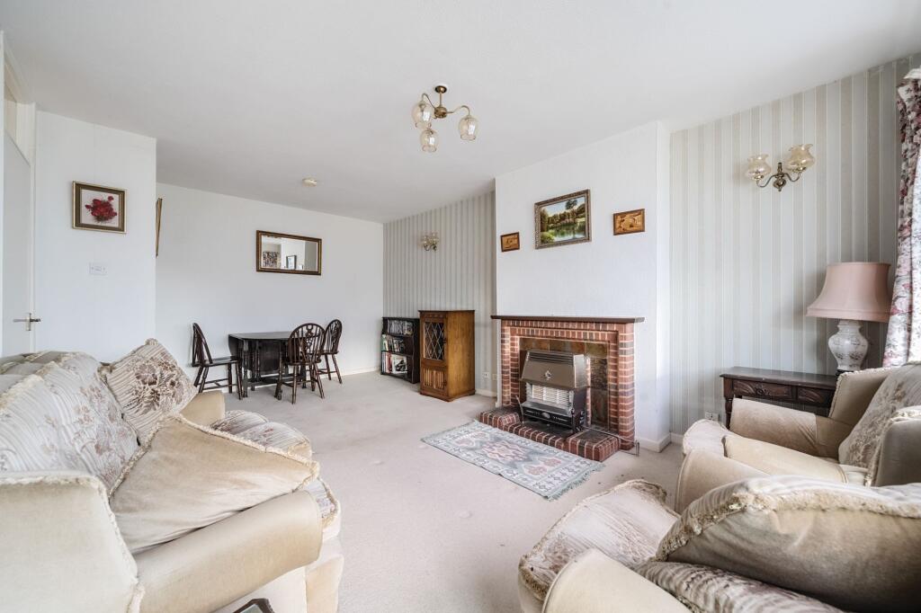 Living Room/ Dining Room