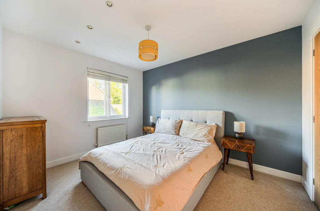 1364152-7-69009e5...