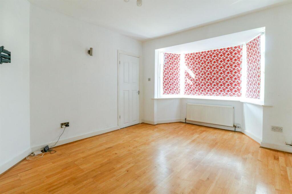 27 Glenloch Road-8.jpg