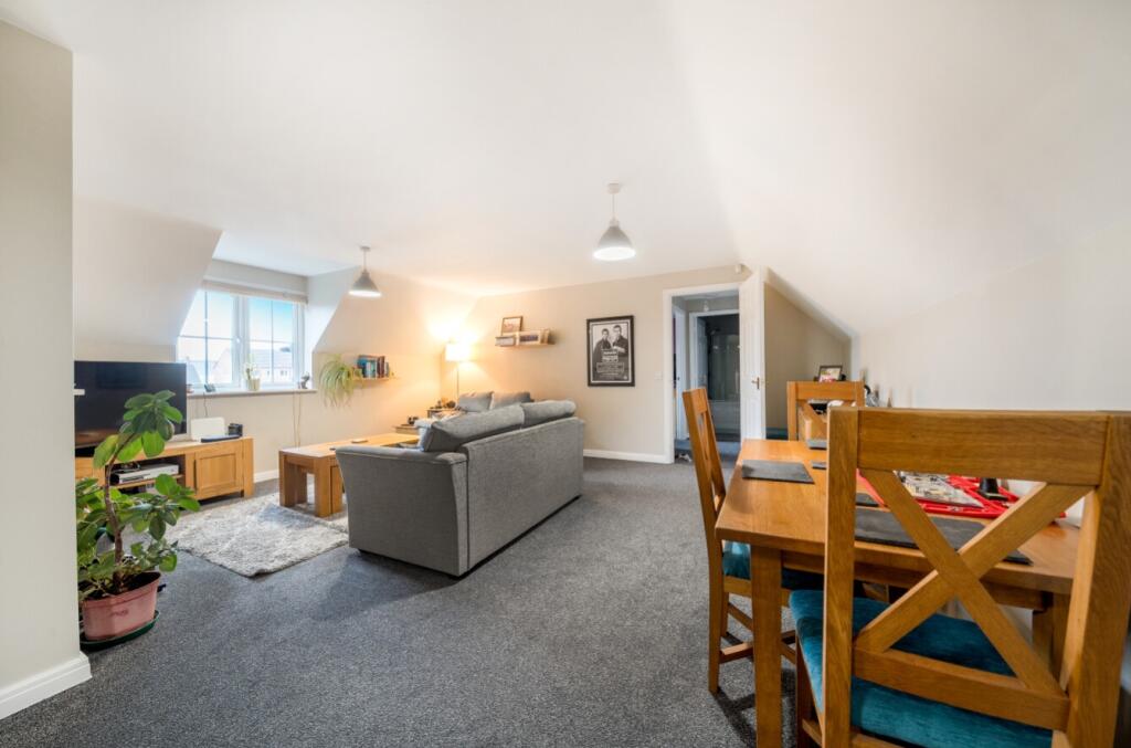 1381410-8-6914777eead29-ARW