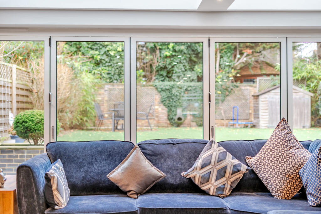 1388545-13-693bfd...