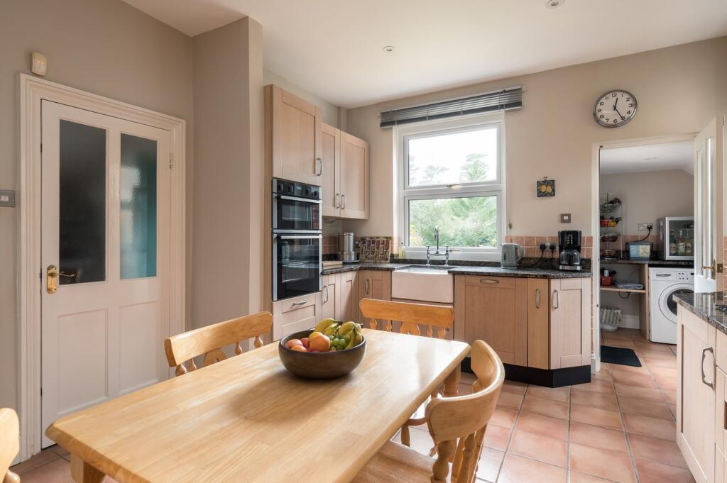 Kitchen / Breakfast Room