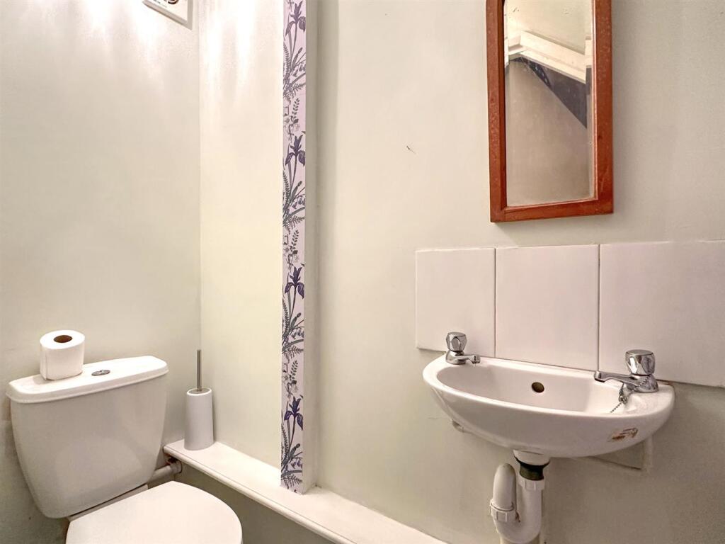 GROUND FLOOR WC
