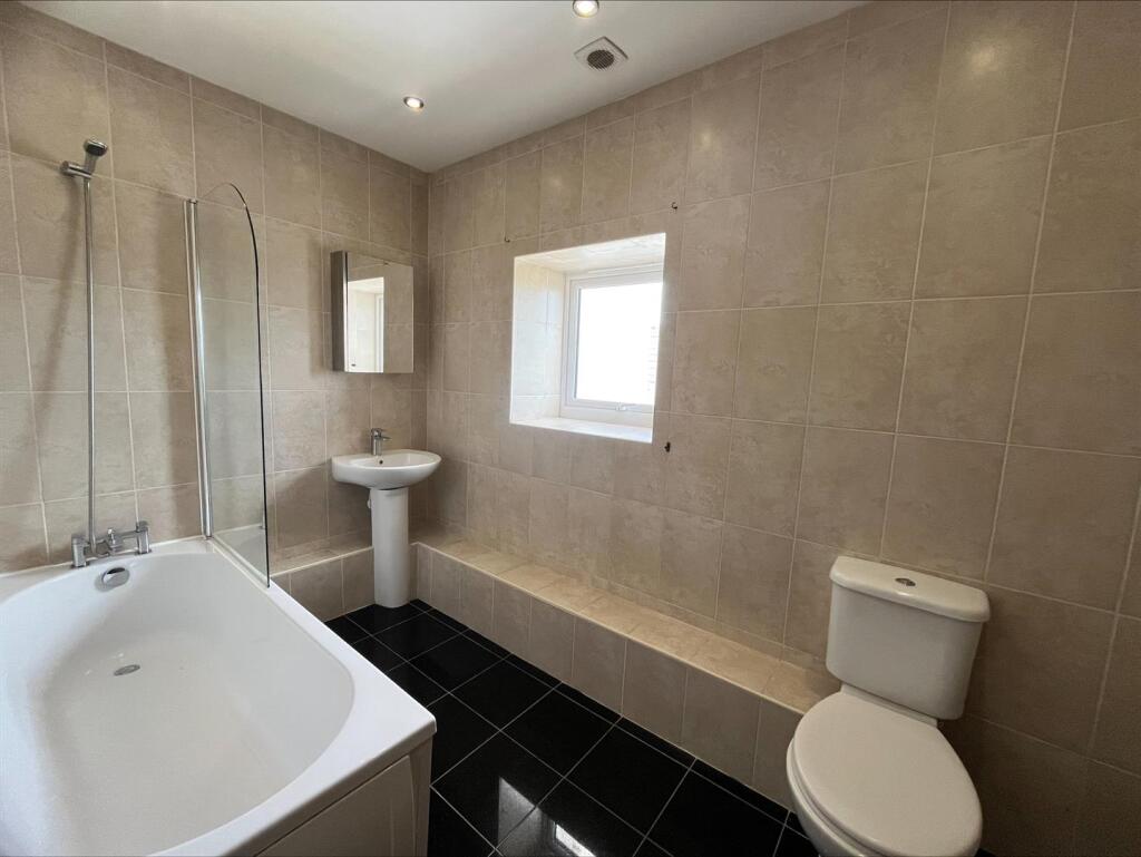Bathroom.jpeg
