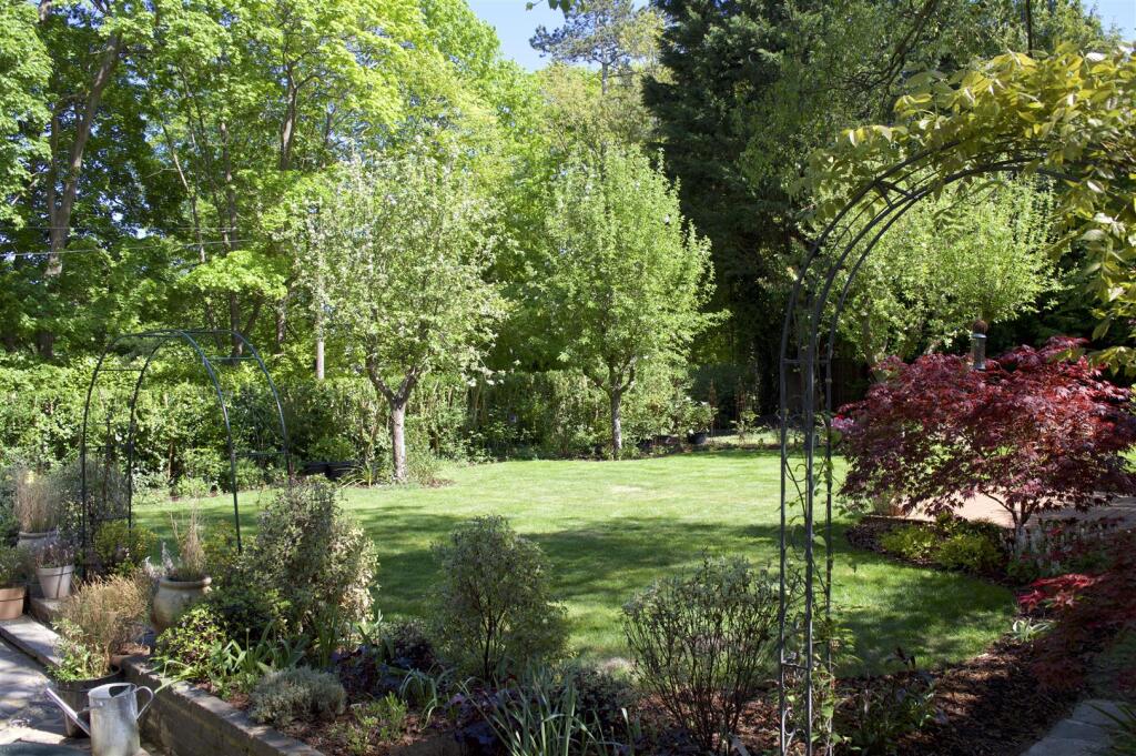 Garden Right side.jpeg