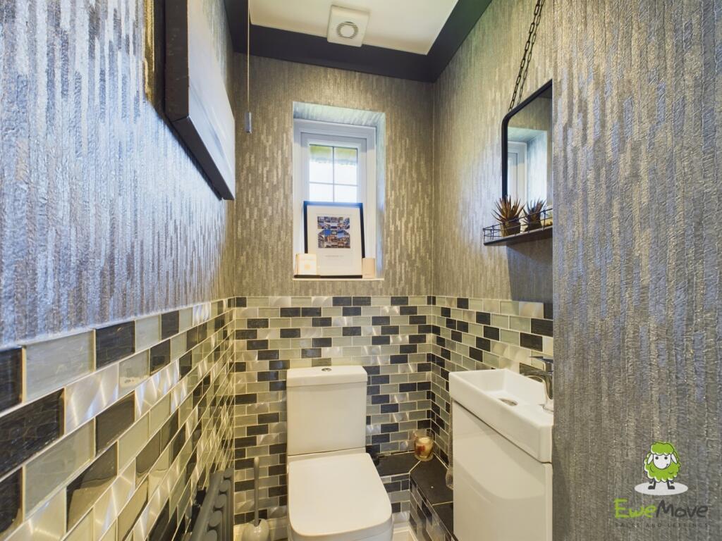 CAM03778G0-PR0171-STILL005