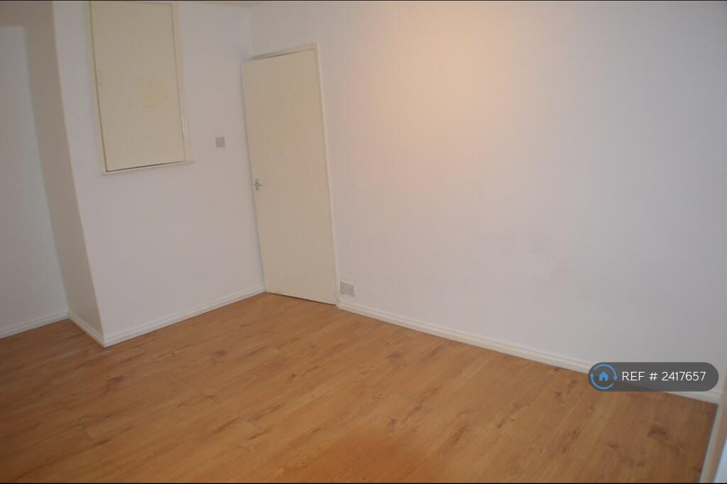 Double Bedroom 1