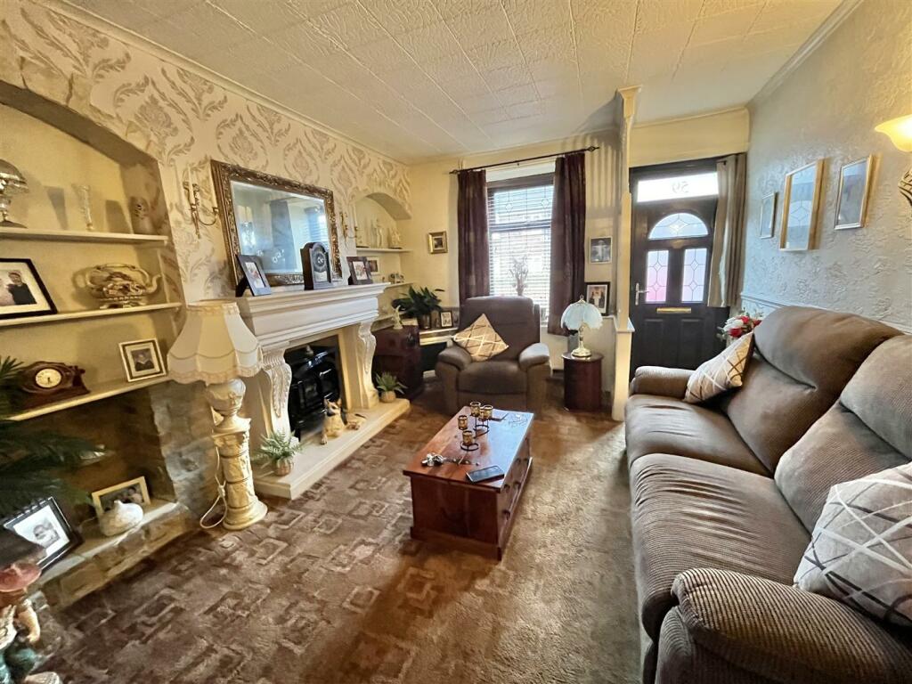 Through Lounge/Dining Room