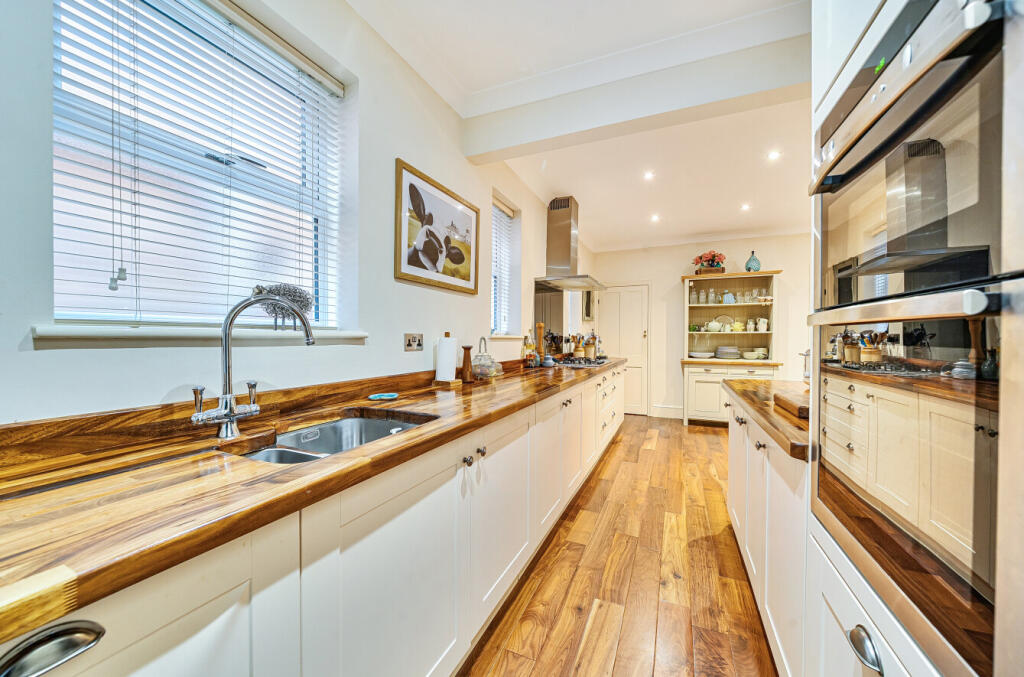 1369219-26-68efc0...