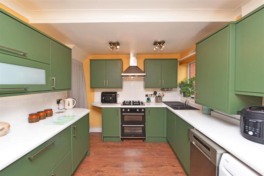 Fitted Dining Kitchen: