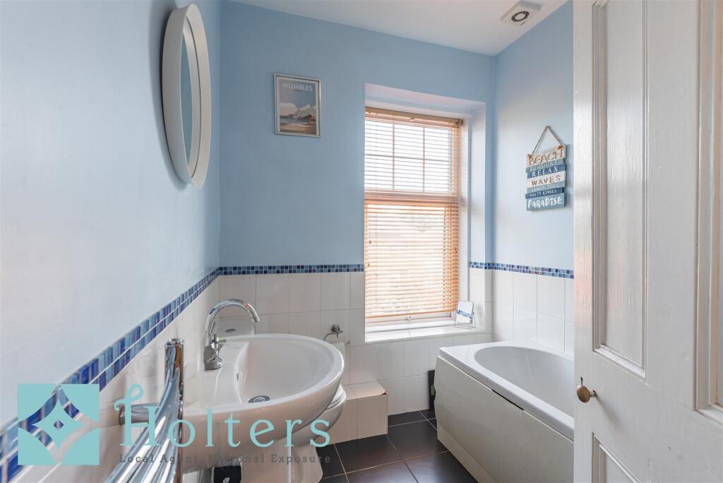 20 Ifron Road, Builth Wells-05.jpg