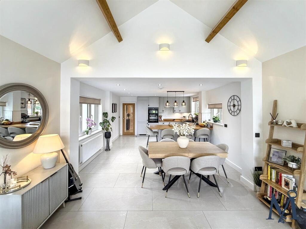 Open Plan Dining Area