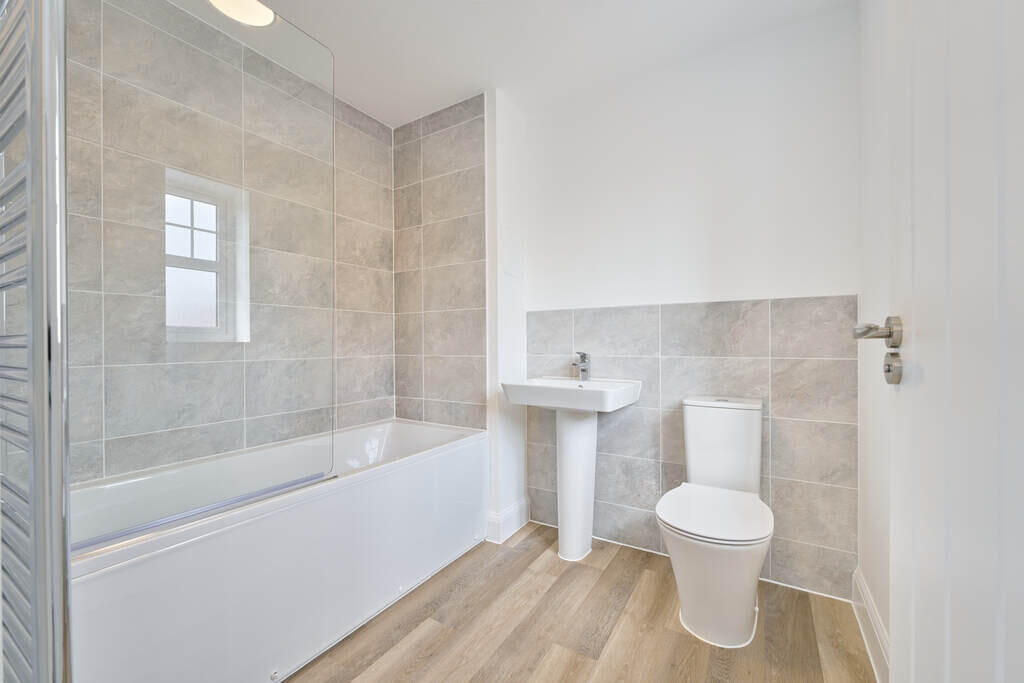 Vistry Minerva Heights Plot 349 Bathroom 030425 014