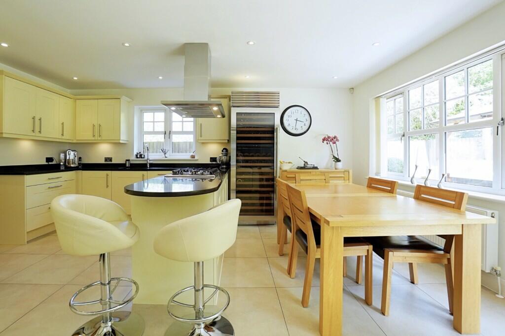 KitchenDiningFamily