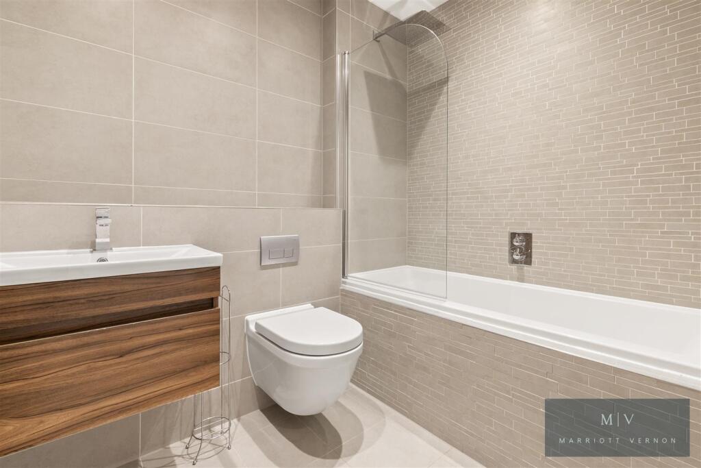 Faversham House 15 MV-9.jpg