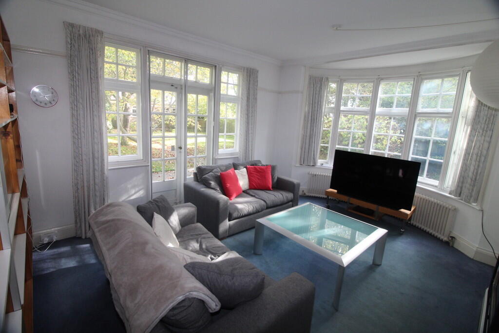 DF596939-F639-475...