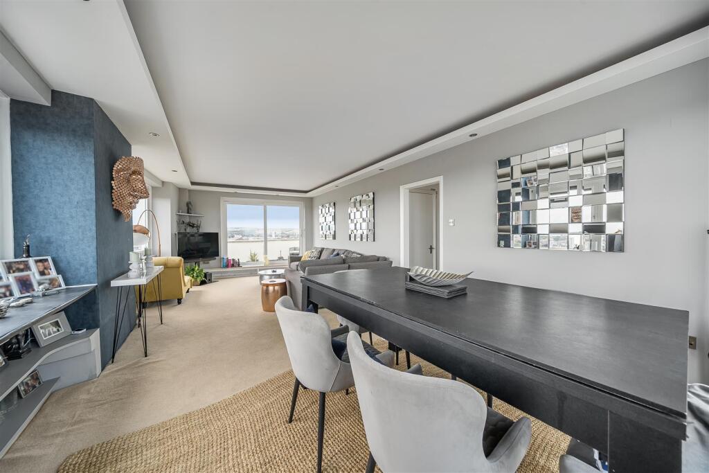 For Sale by Aspire Residential | Arundel Lodge