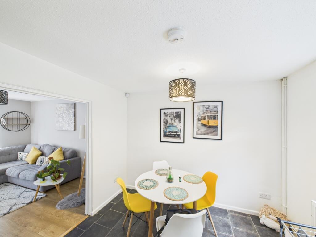 CAM01721G0-PR0097-STILL002