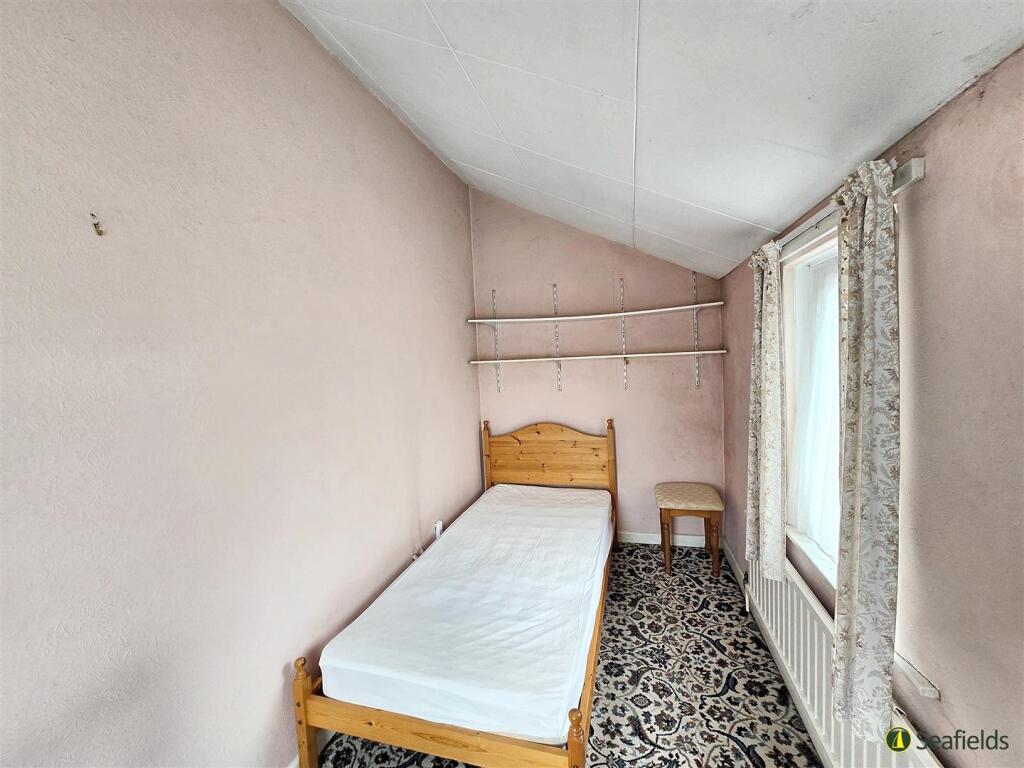 Bedroom 3/Dressing Rom