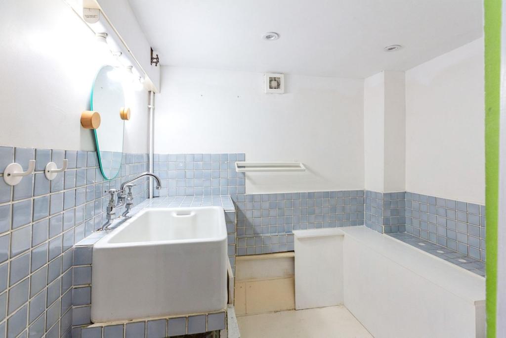 Cloak Room