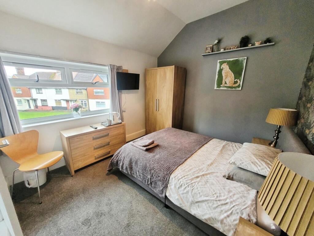 0c516961-Bedroom 205 20Heathfield 20Rd.jpg
