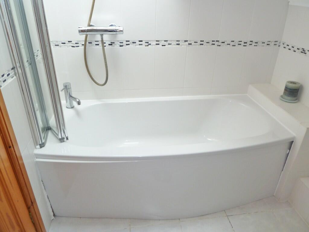 Double ended bath