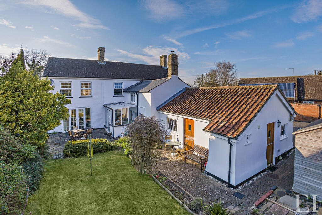 8637095-exteriorW...