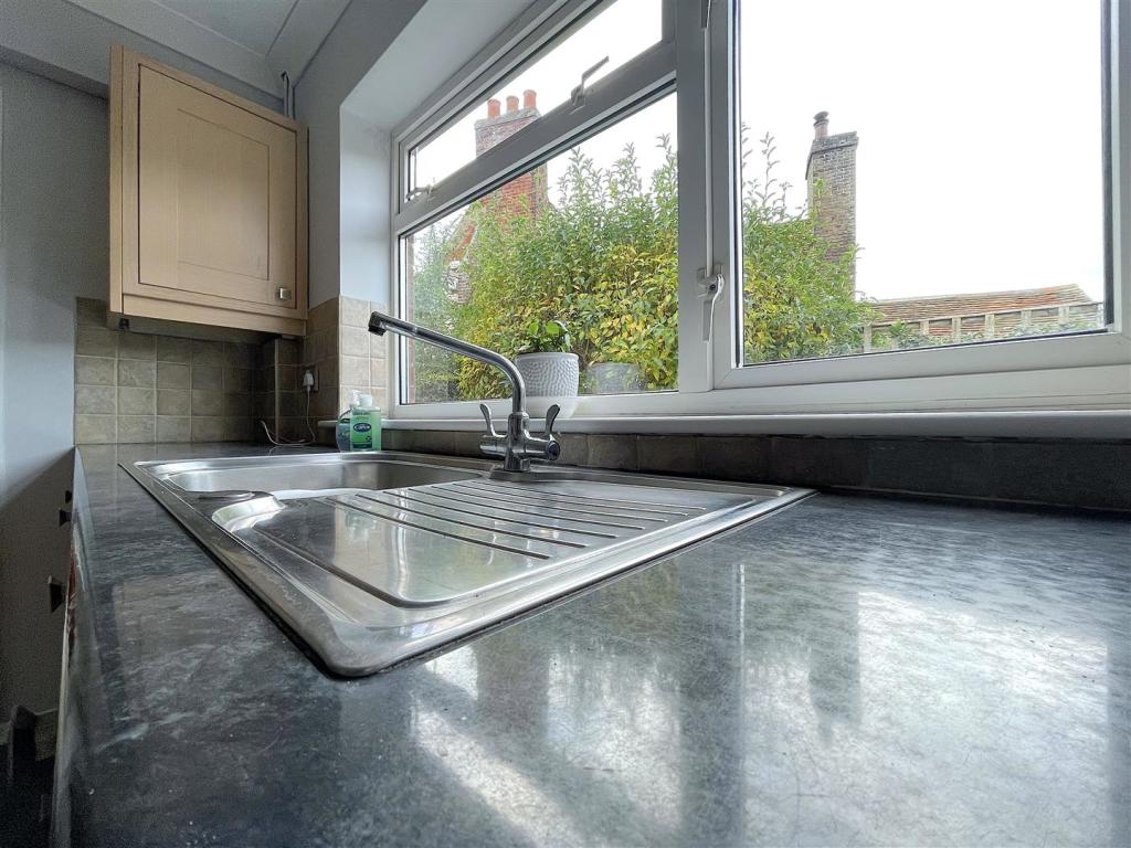 Kitchen (4).jpeg