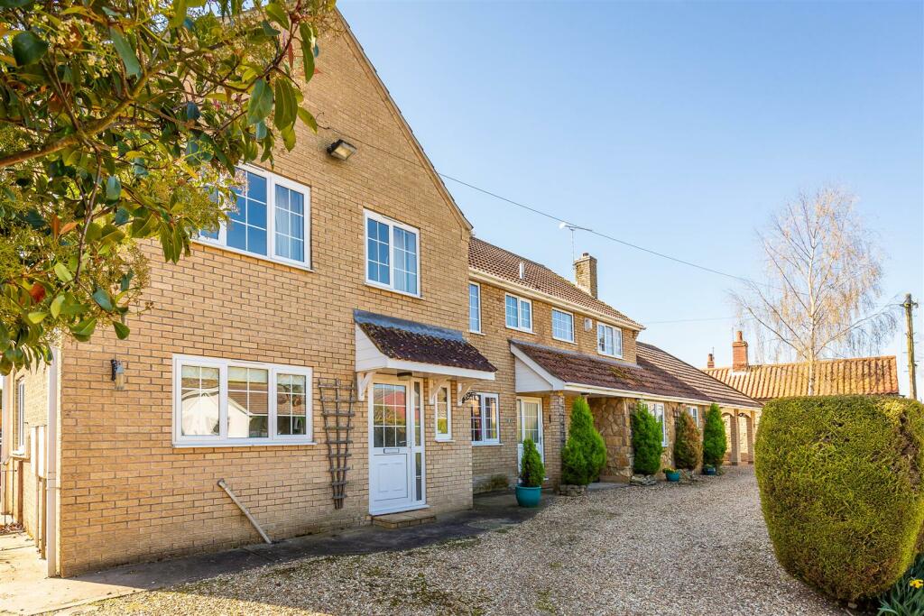 15 High Street, Scampton LN1 2SE-4.jpg