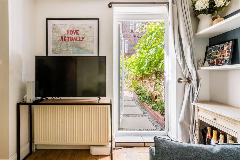 24b Cowper Street-6.jpg