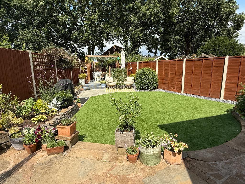 Low maintenance garden and decked area