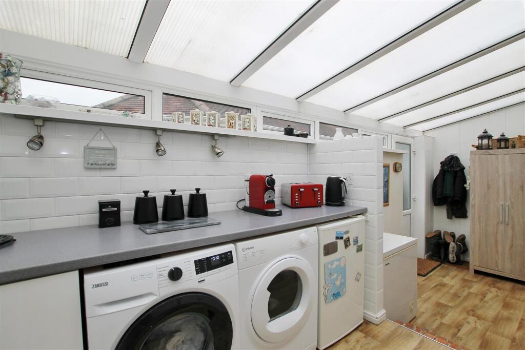 9017296-102589-133840150580554068-bfcd7fdb-9977-47