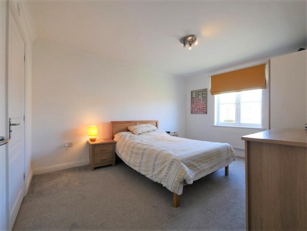 BEDROOM2