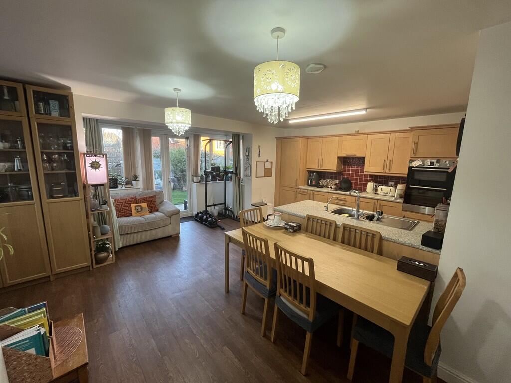 Kitchen 1