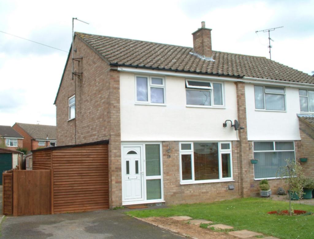 15 Evenlode Drive x