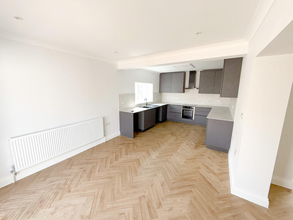 IMG-20250501-WA00...