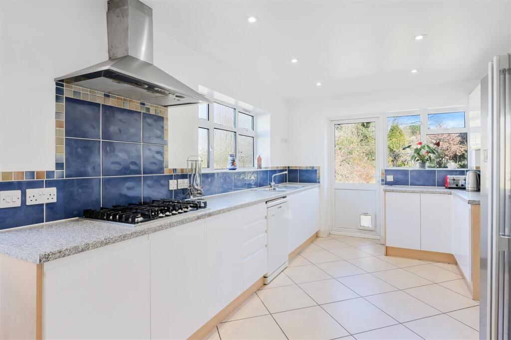 COMMONFIELD ROAD, 113 (17).jpg