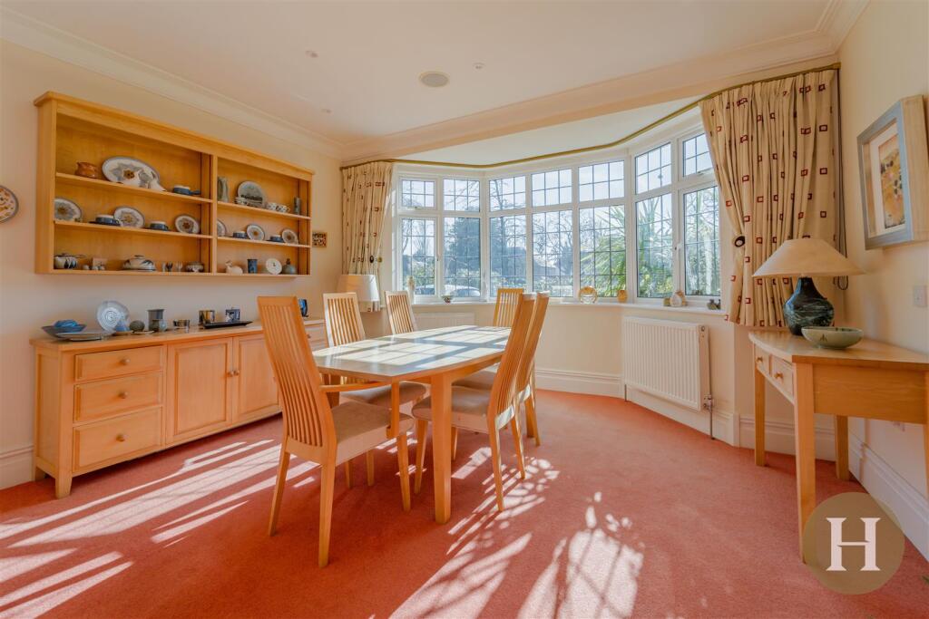 Hadleigh Estate Agents-9.jpg