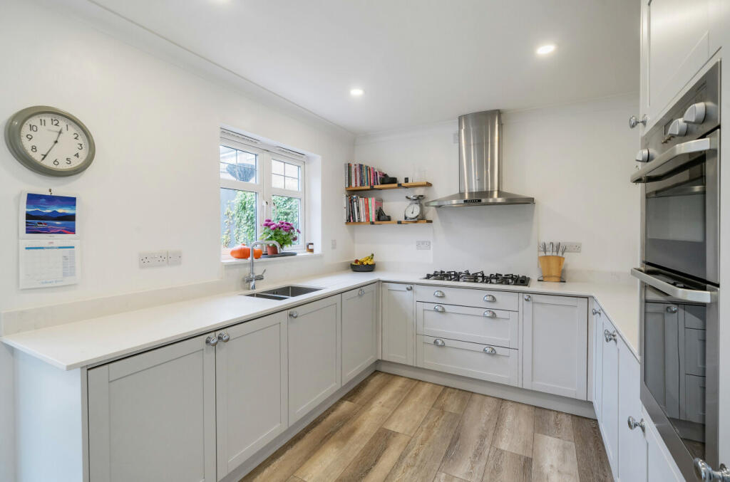 1192028    (20).j...