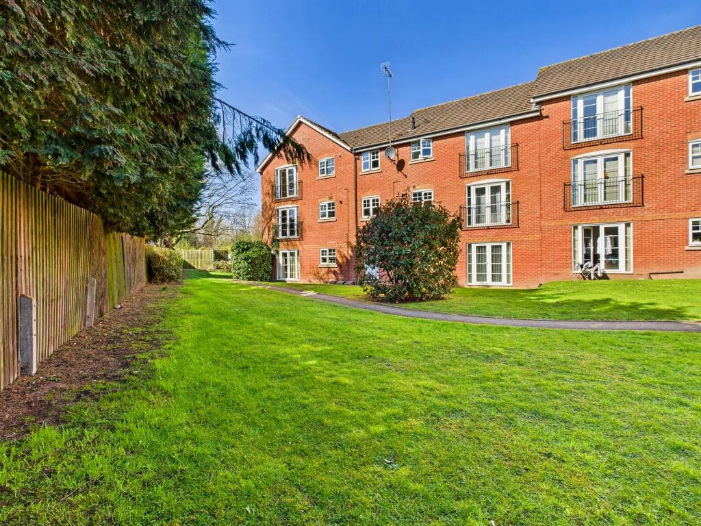 CAM05192G0-PR0033-STILL017