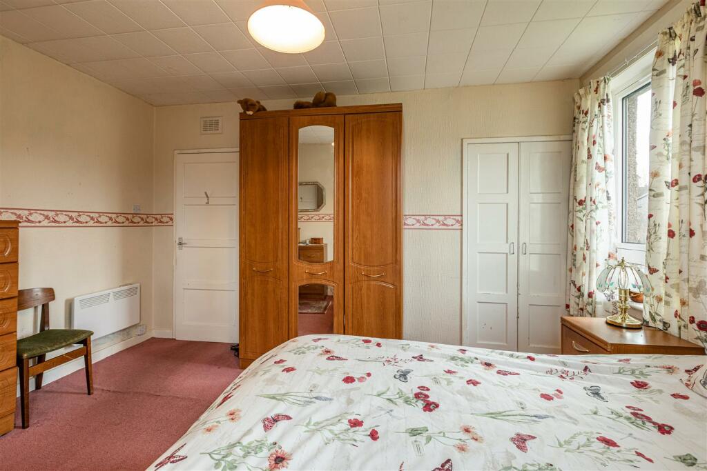 24 Roxburghe Place Newtown 16.JPG