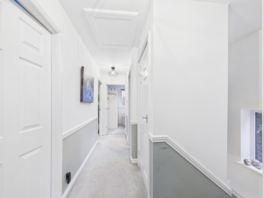 CAM02093G0-PR0067-STILL017