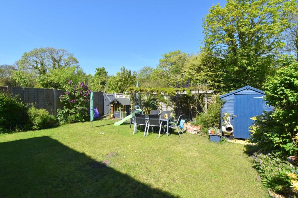 64 Romney Way New (2).JPG