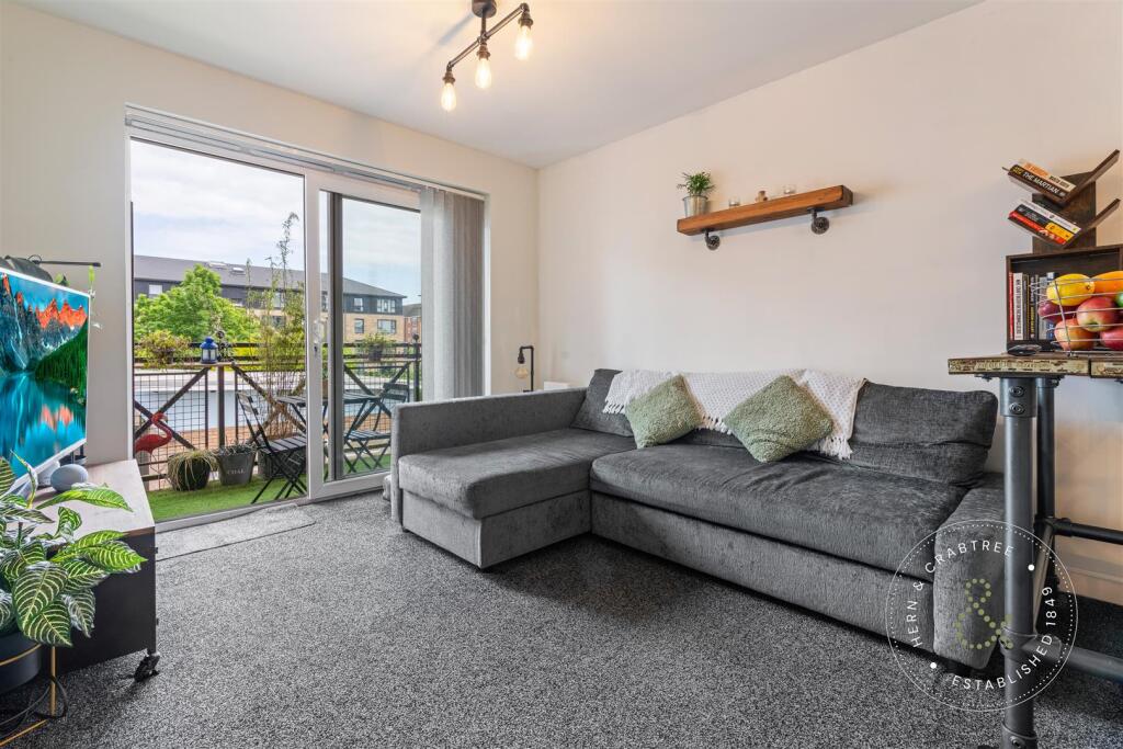 Pentland Close, HernCrabtree (2).jpg