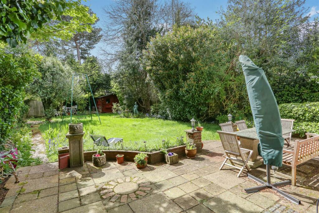 1240037290 -  32.jpg