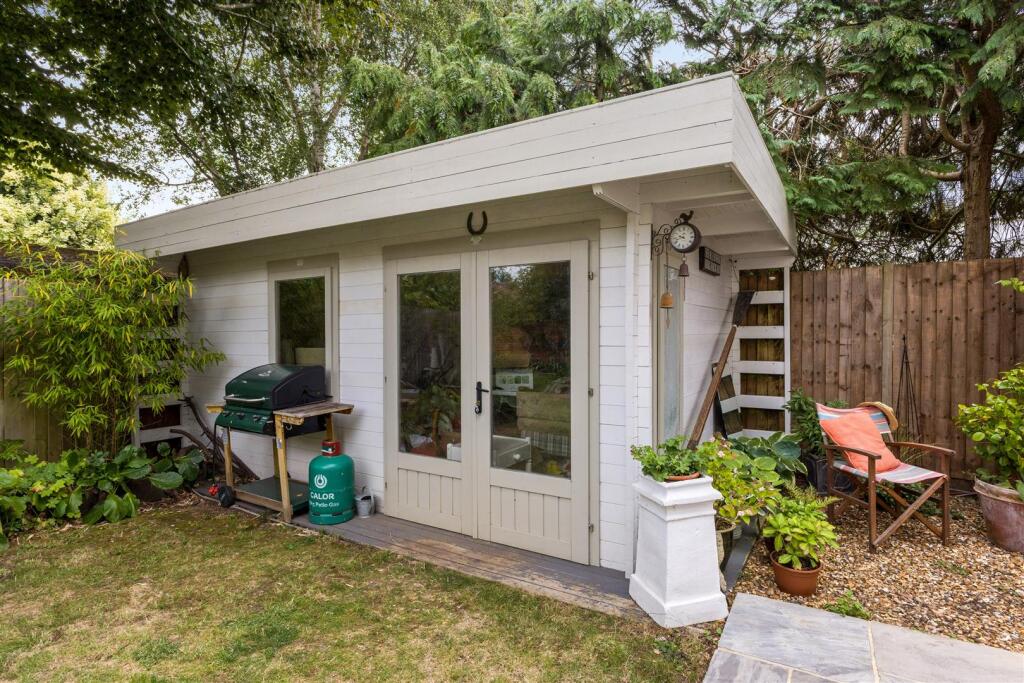 96360_1-Wootton-Road  (44).jpg