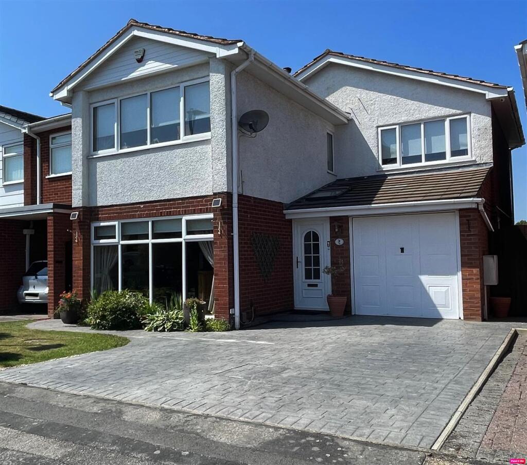 0a Angled Front of House.jpeg